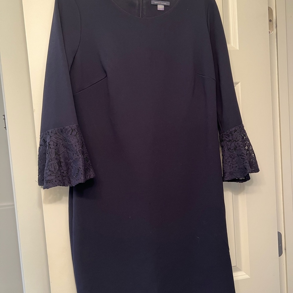 Elegant  Dress with Lace Sleeves